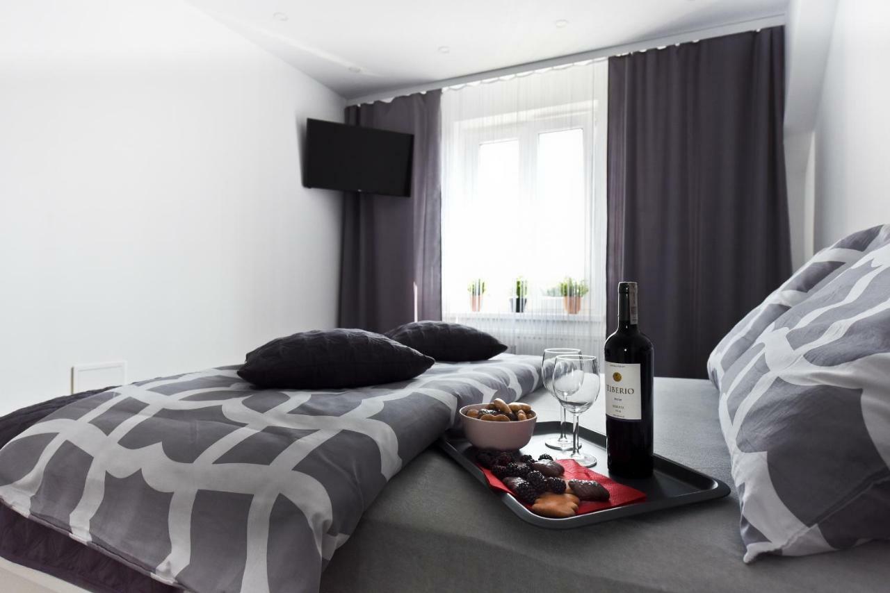 Apartament Centrum Z Miejscem Parkingowym Торунь Экстерьер фото